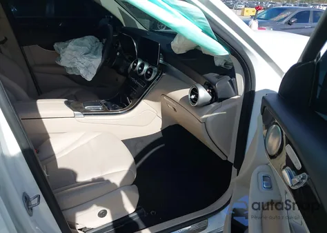 2021 Mercedes-Benz Glc 300 Suv from USA, damaged, VIN W1N0G8DB8MF960314